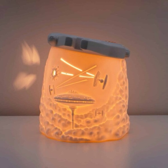 Star Wars Millennium Falcon Warmer NIB - Picture 1 of 6